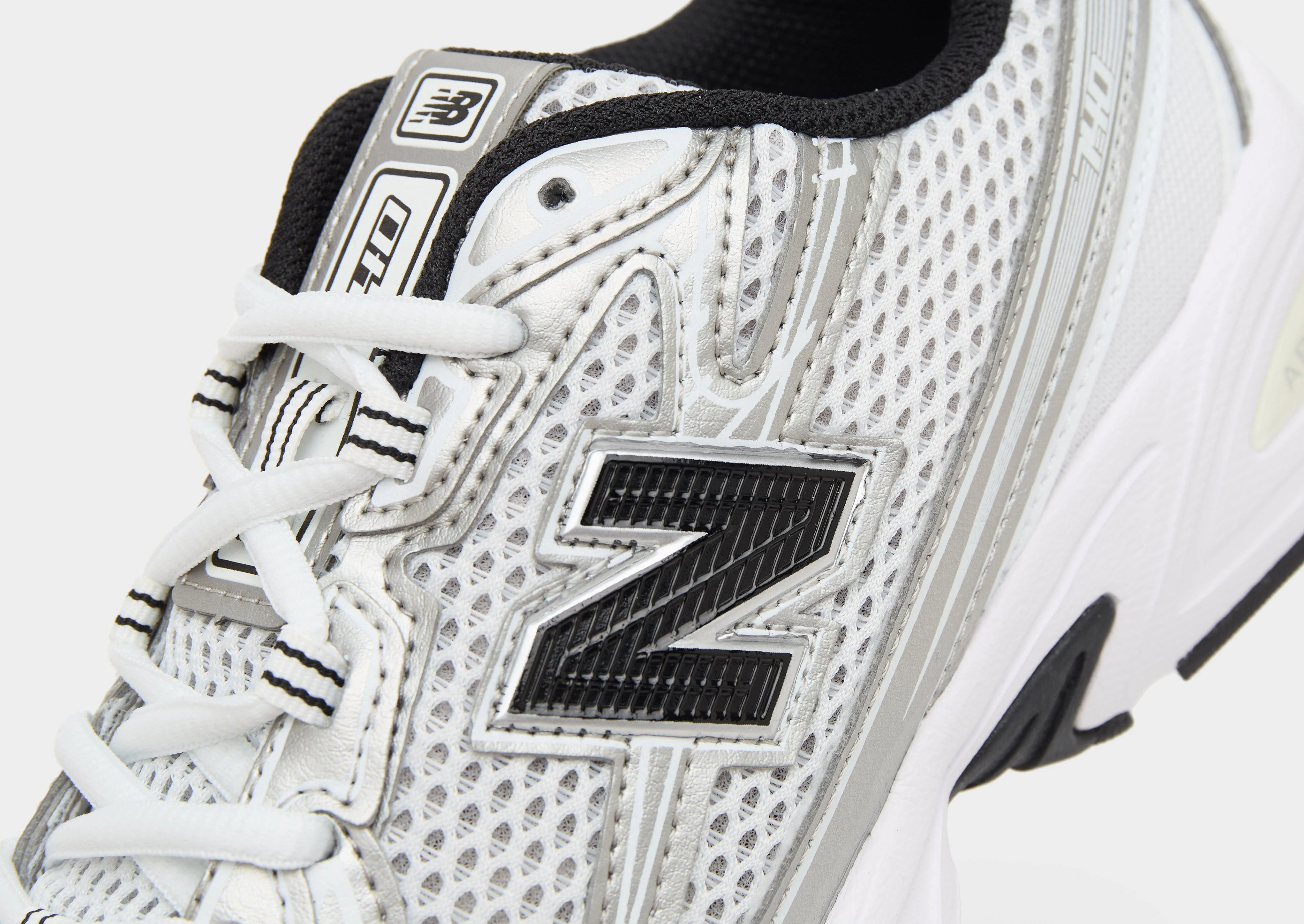 New Balance 740 Junior - Image 4