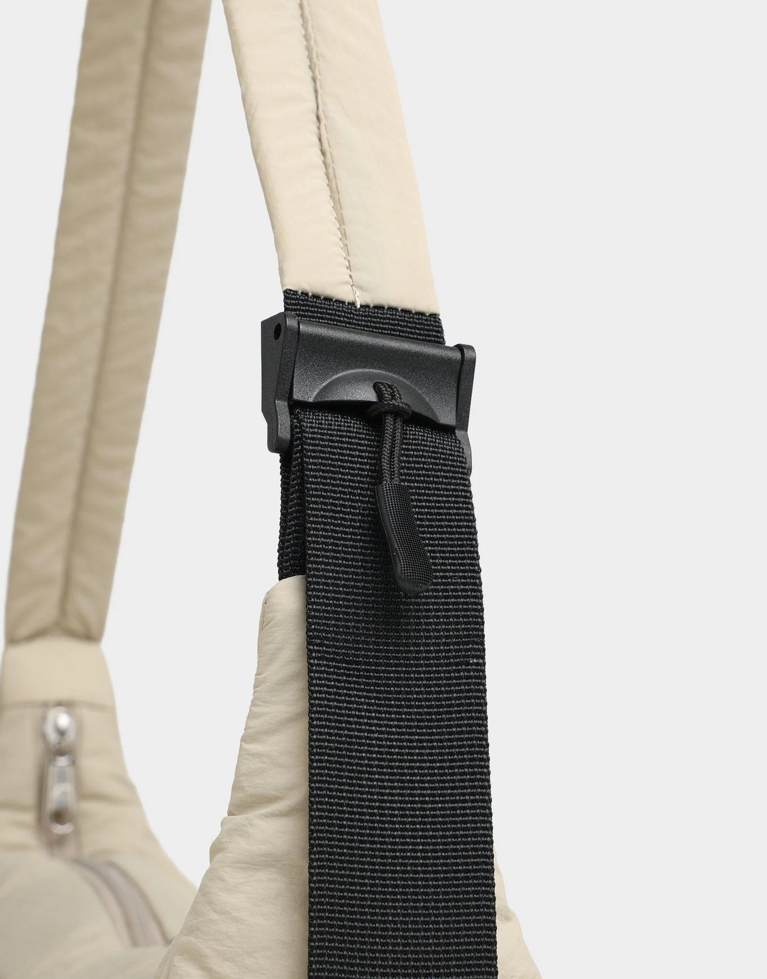 New Balance Utility Cross Body Bag - Image 4