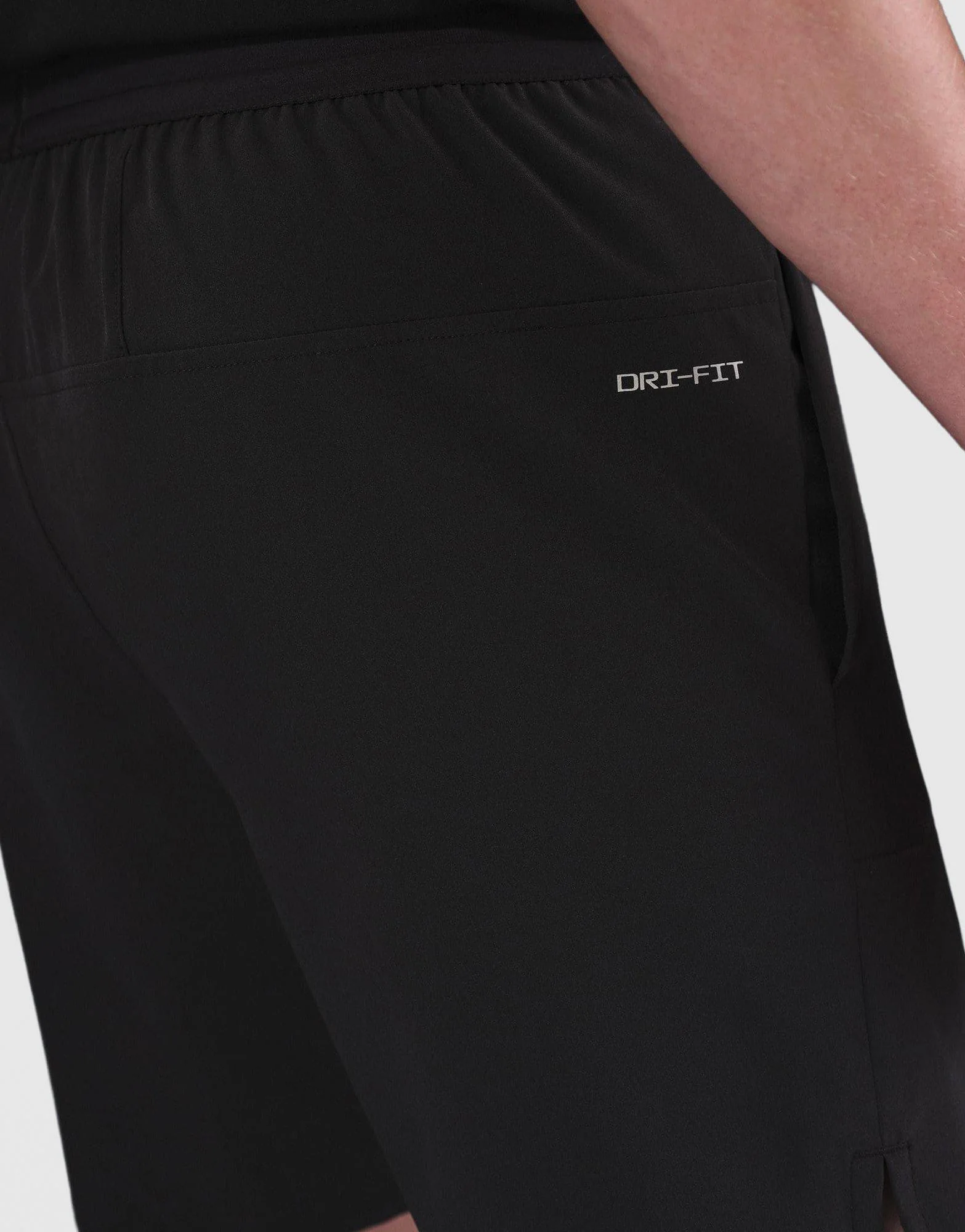 Nike Air Max Woven Shorts - Image 5