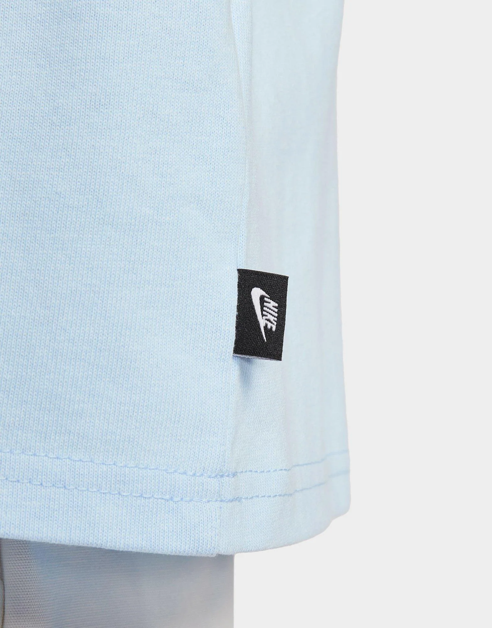 Nike Sportswear T-Shirt - Image 4